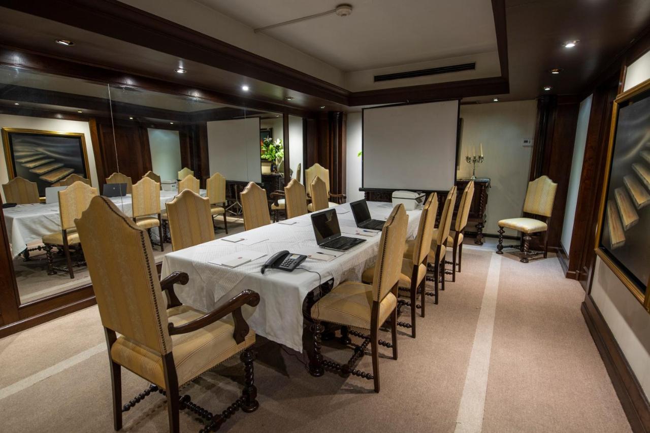 Hotel Cecilia 亚松森 外观 照片