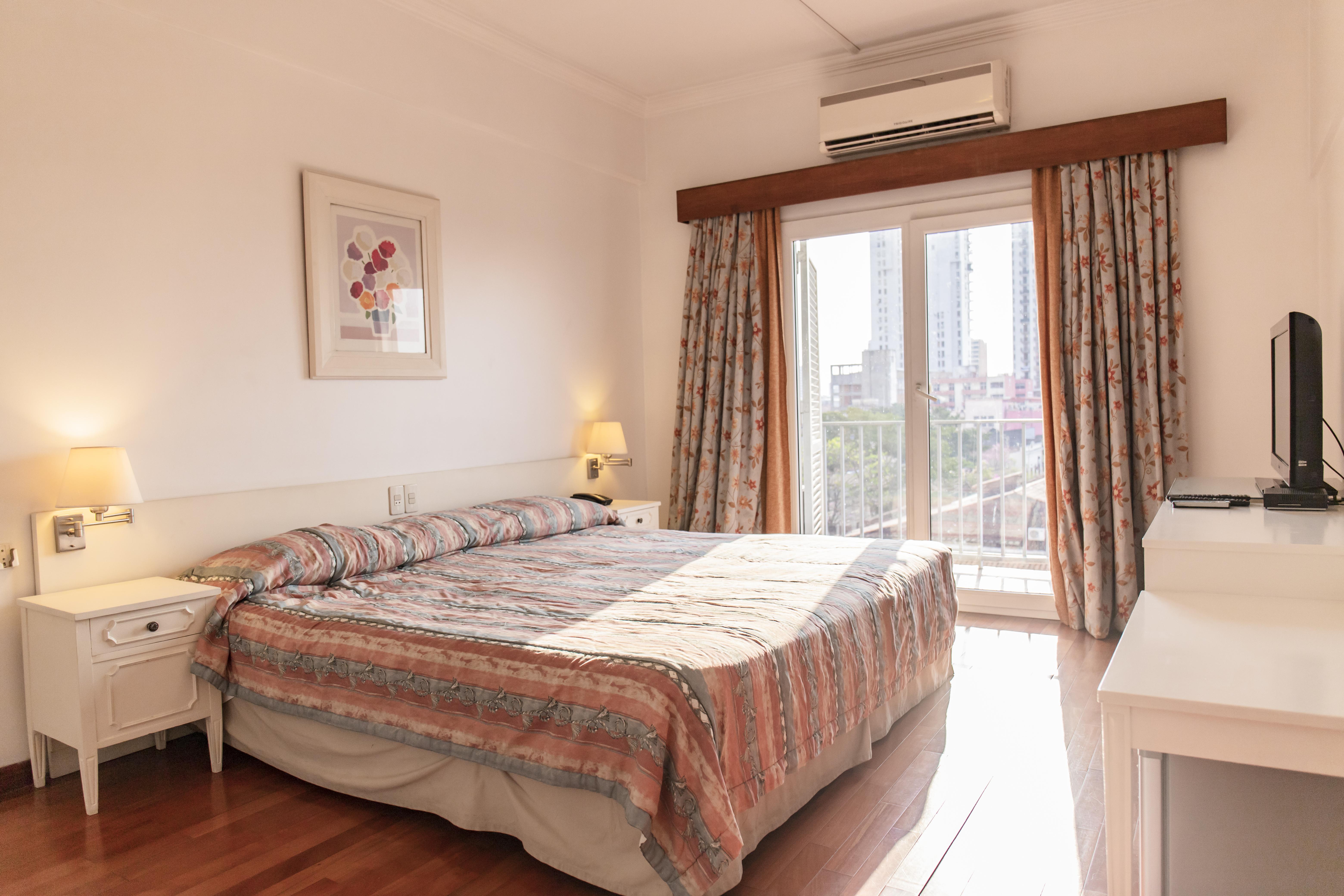 Hotel Cecilia 亚松森 外观 照片